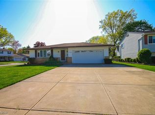 7796 Nassau Dr, Parma, OH