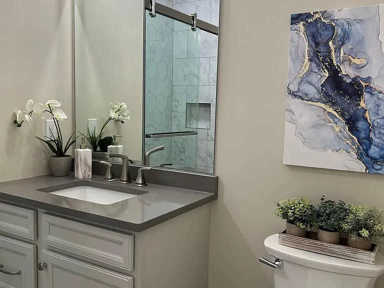 1080 New York Ave #206 — Photo 4
