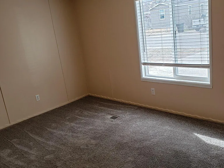 310 Riverview Ave — Photo 8