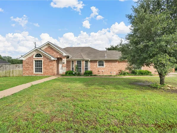 583 Elmwood Dr, Woodway, TX 76712