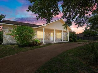 101 Homestead Rd, Kyle, TX 78640