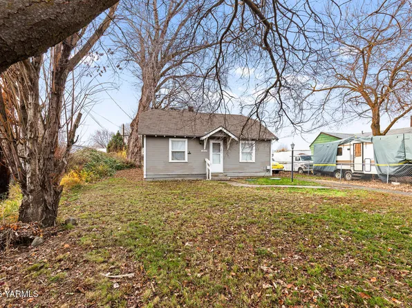 2832 S Wiley Rd, Yakima, WA 98903
