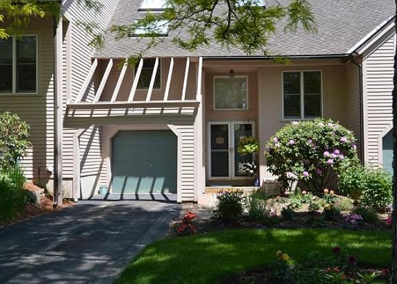 2nd image of 28 Green Heron Ln