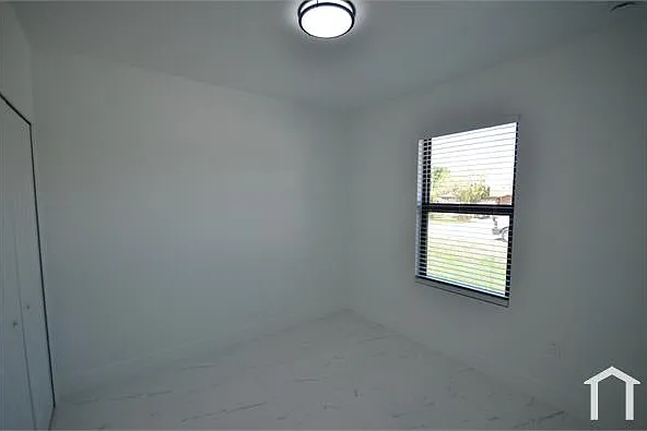 2132 Barker Blvd — Photo 9