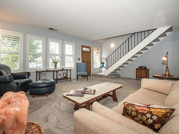 3rd image of 1531 Spinnaker Ln