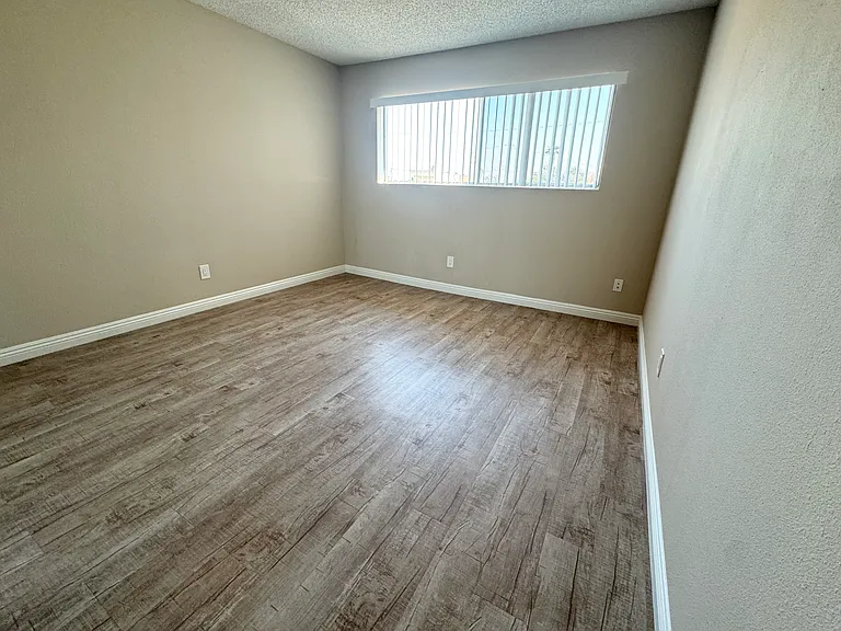 Vista Verde Apartments — Photo 24