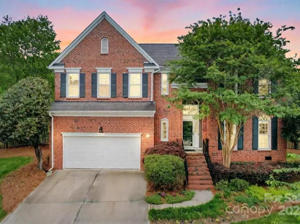 5835 Kinglet Ln, Charlotte, NC 28269