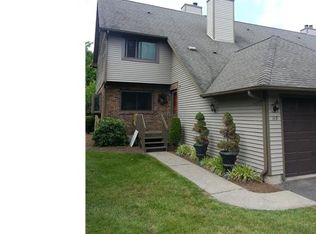 149 Foxboro Dr, Newington, CT 06111