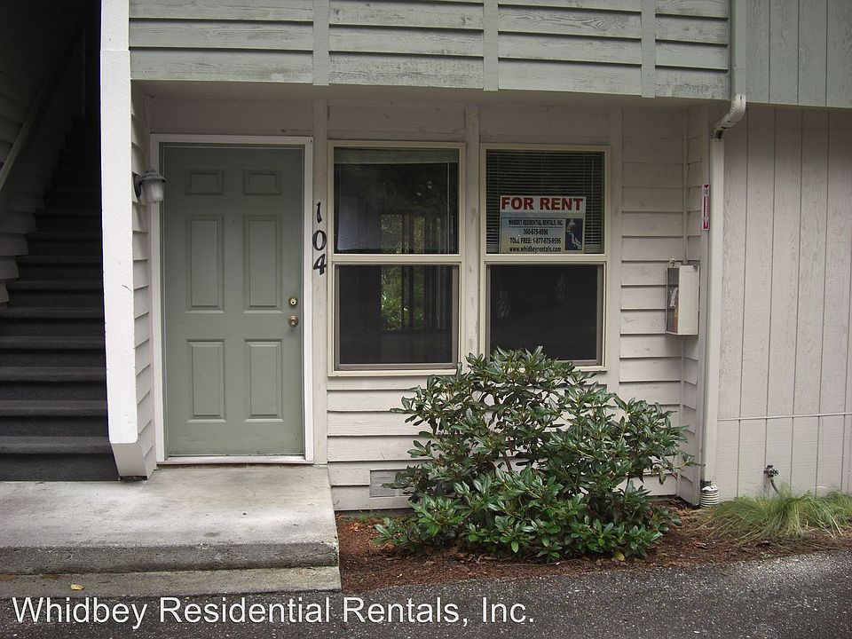 1st image of 1080 SW Harrier Cir APT 104