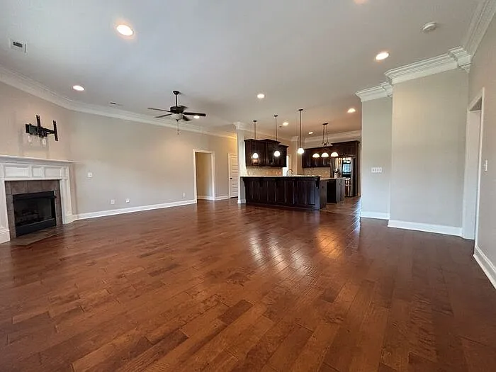 100 Middy Ln — Photo 11