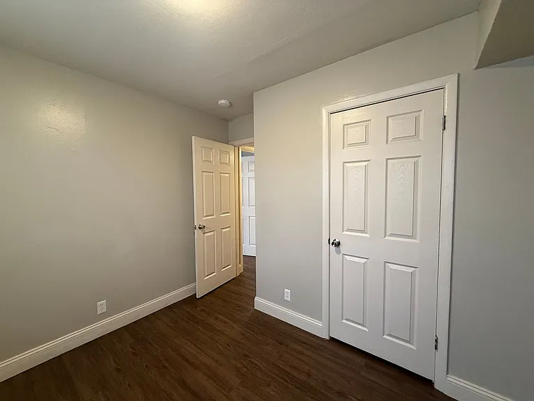2422 W Savannah St — Photo 45