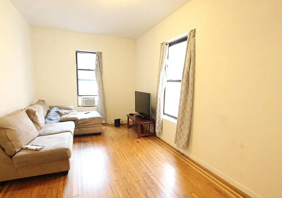 201 W 108th St #42