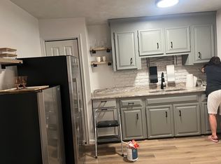 7 Dotson Dr, Hampton, VA 23669
