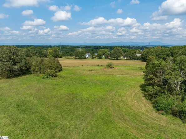 222 Copeland Rd, Greer, SC 29651