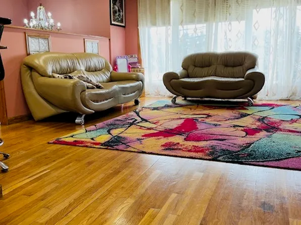 2715 Strickland Avenue image 7 of 42