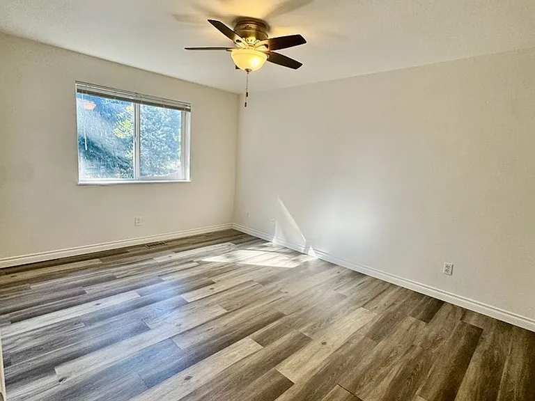 674 E Red Fir Ln — Photo 10