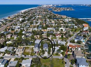 117 6th St, Belleair Beach, FL 33786