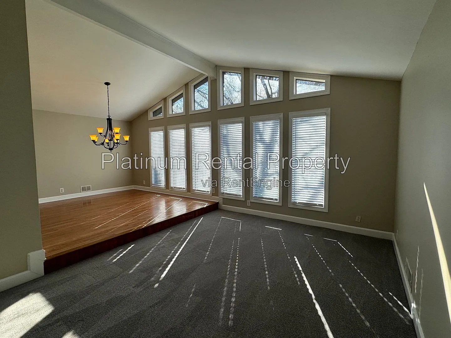 4 bed, 2.5 bath, 2252 sqft, $2,900 — Photo 2