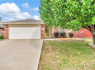 10528 Aransas Dr, Fort Worth, TX 76131