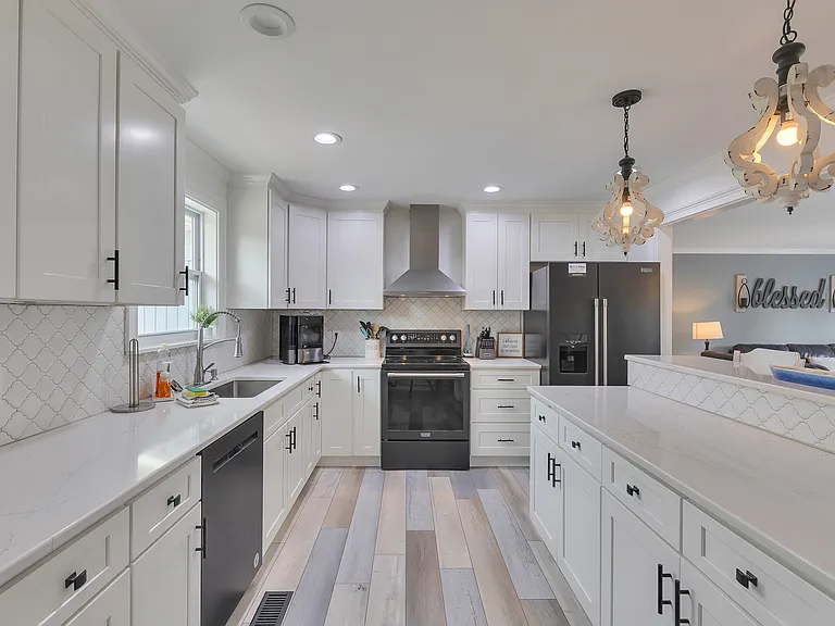 117 Summer Breeze Ln — Photo 25