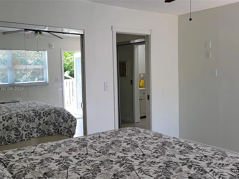 524 Washington Ave #213 — Photo 14
