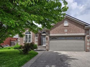 95 Drinkwater Dr, Cambridge, ON N1P1G5