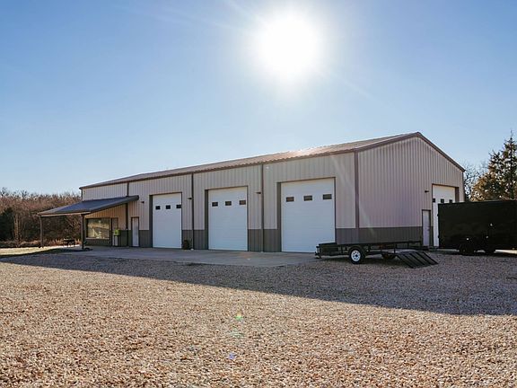 3rd image of 11086 S Wanamaker Rd