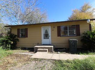 401 Olmito St, Alice, TX 78332