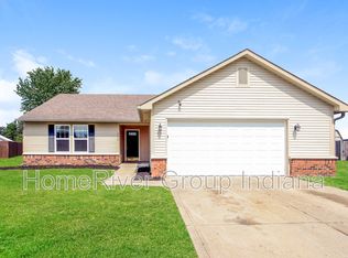 928 Delegate Dr, Shelbyville, IN 46176