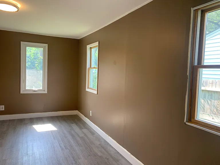 2121 Mitchell Rd — Photo 3