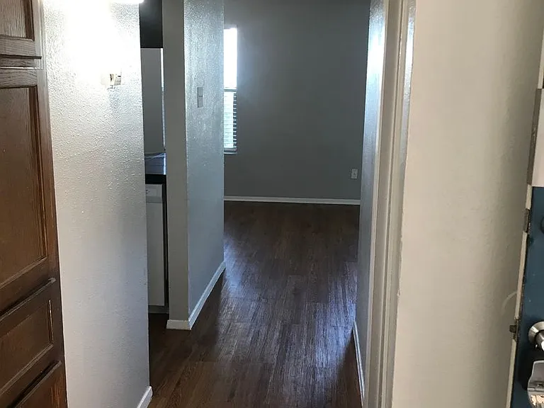 Charming 1-Bedroom Apartment in Fort Worth 700 Sq. Ft. — Photo 5