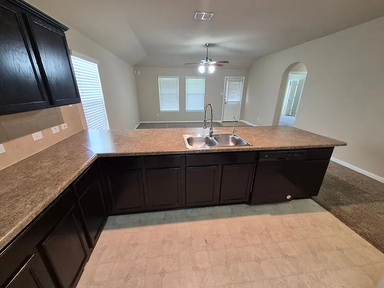 8915 Audubon Park — Photo 11