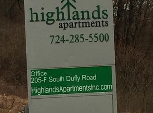 121 Villa Dr APT K, Butler, PA 16001