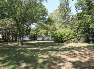 30711 E Lake Dr, Girard, IL 62640