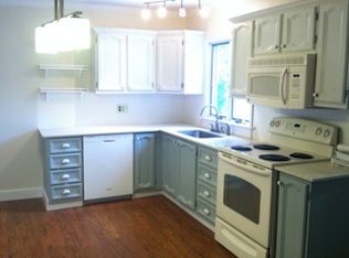 295 Hillcrest Dr, Milford, NJ 08848