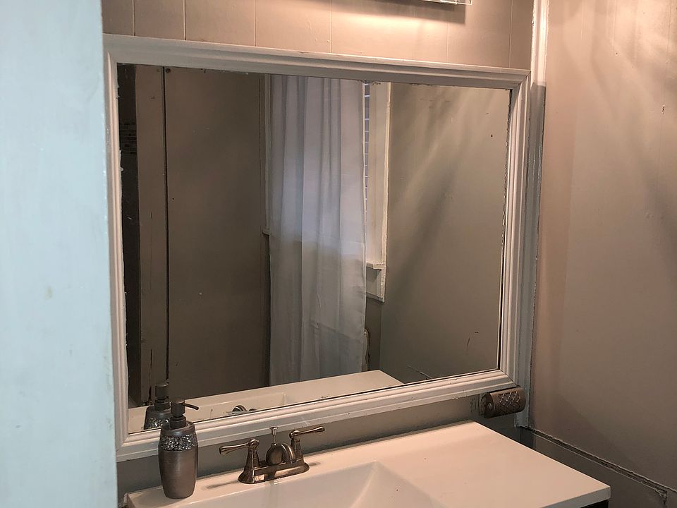 1st image of 532 College St