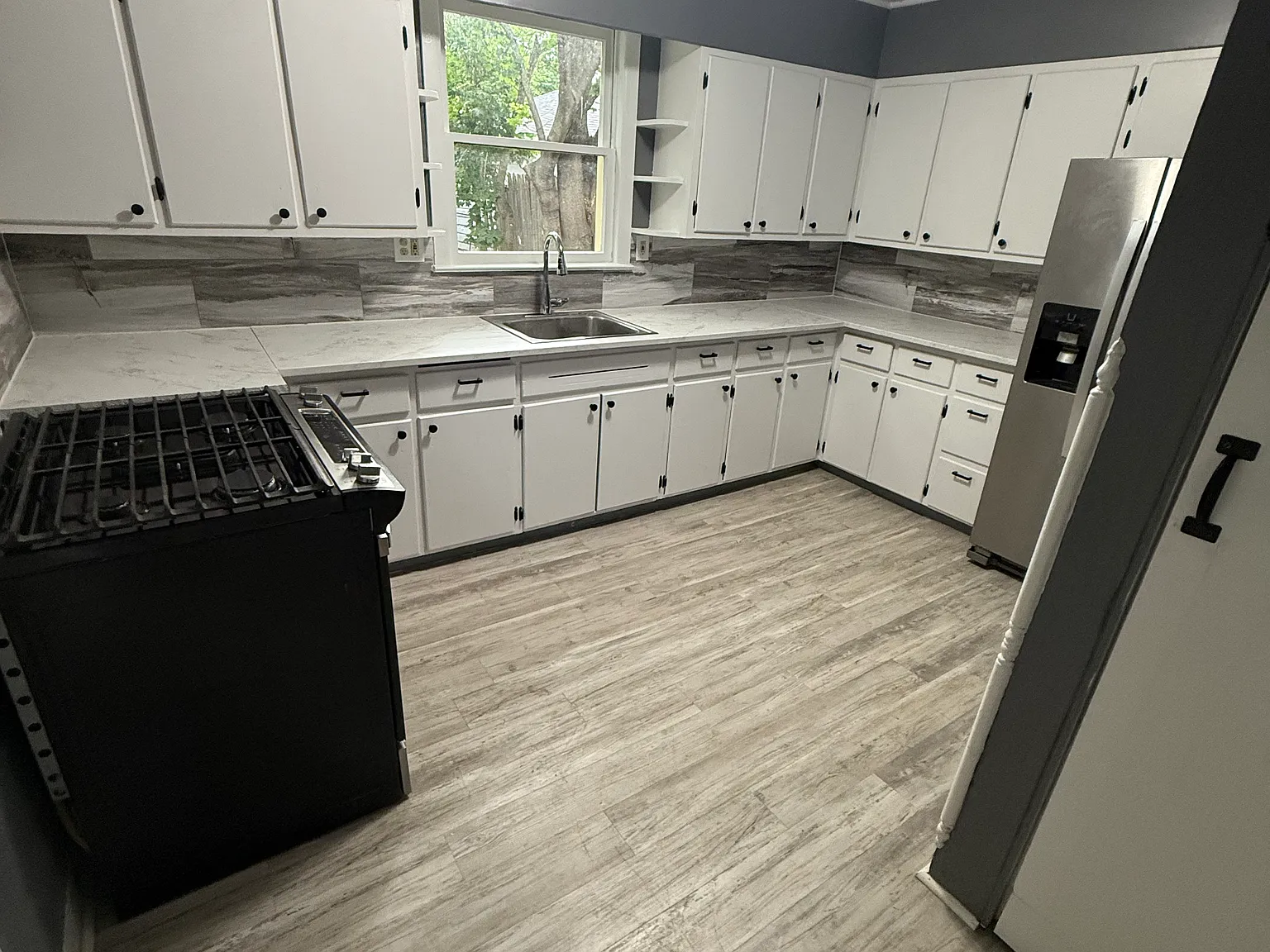 3 bed, 1100 sqft, $1,850 — Photo 4