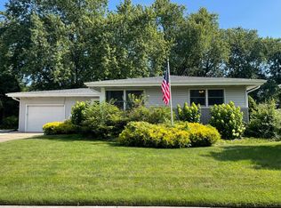 605 Alice St, Crown Point, IN 46307