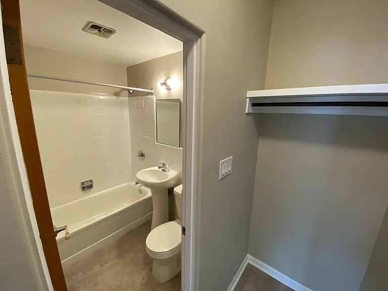 26 Roslyn Rd — Photo 13