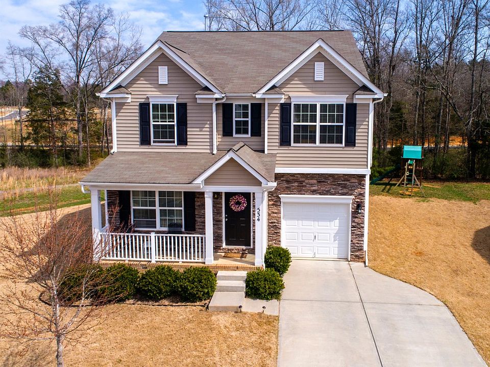 1st image of 534 Wolcott Pl