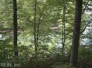 8 Brookhaven Ct, Chesapeake, VA 23320