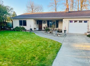 938 SW Mary Ave, Grants Pass, OR 97526