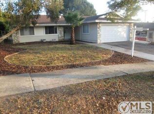 13826 Lyle St, Sylmar, CA 91342