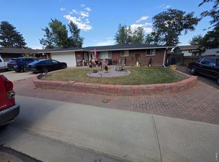 12 Huntington Ct, Longmont, CO 80503