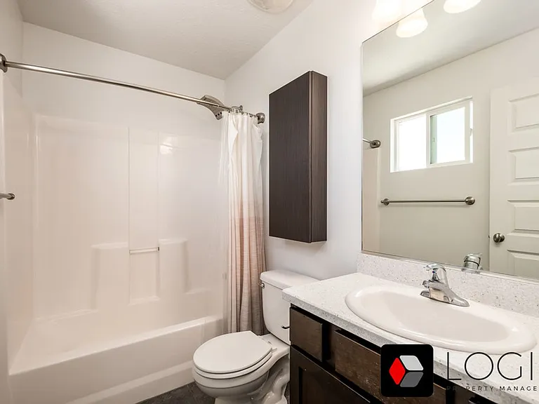 4594 W South Jordan Pkwy — Photo 12