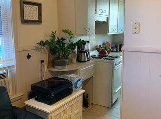 840 Hope St APT 1R, Providence, RI 02906