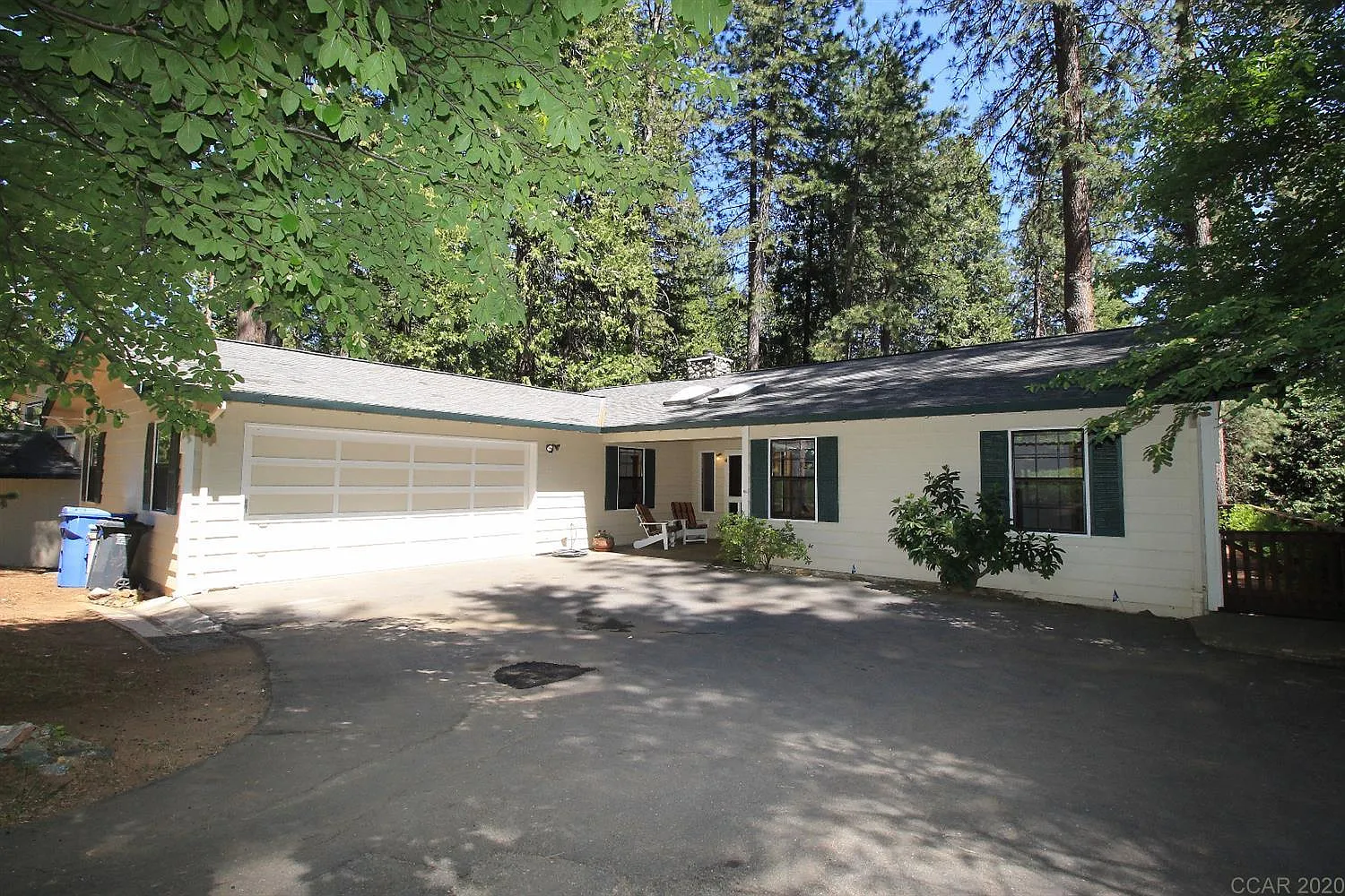 2545 Country Club Dr photo 1