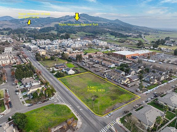 5th image of 710 Kawana Springs Road