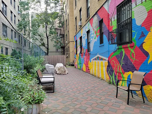 Rented by Compass | media 13