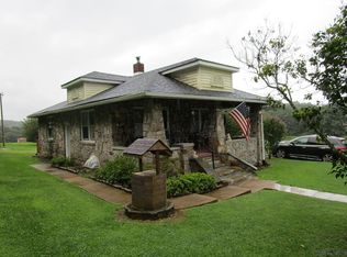 1957 W Bakersville Edie Rd, Somerset, PA 15501
